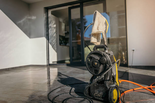 Best Spring Cleaning  in Champaign, IL